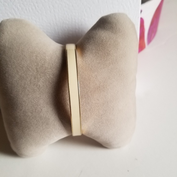 Vintage 50's Gold Bracelet Bangle - Picture 1 of 4